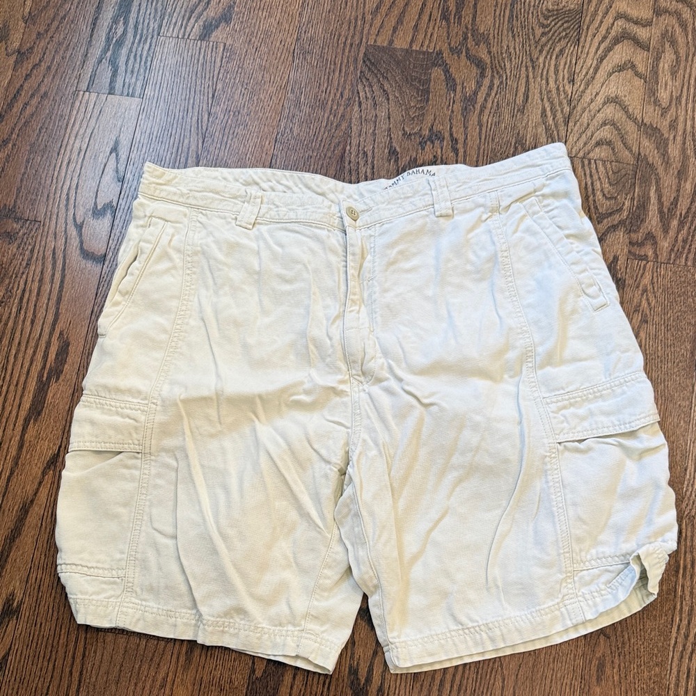 Tommy Bahama Cream Cargo Shorts